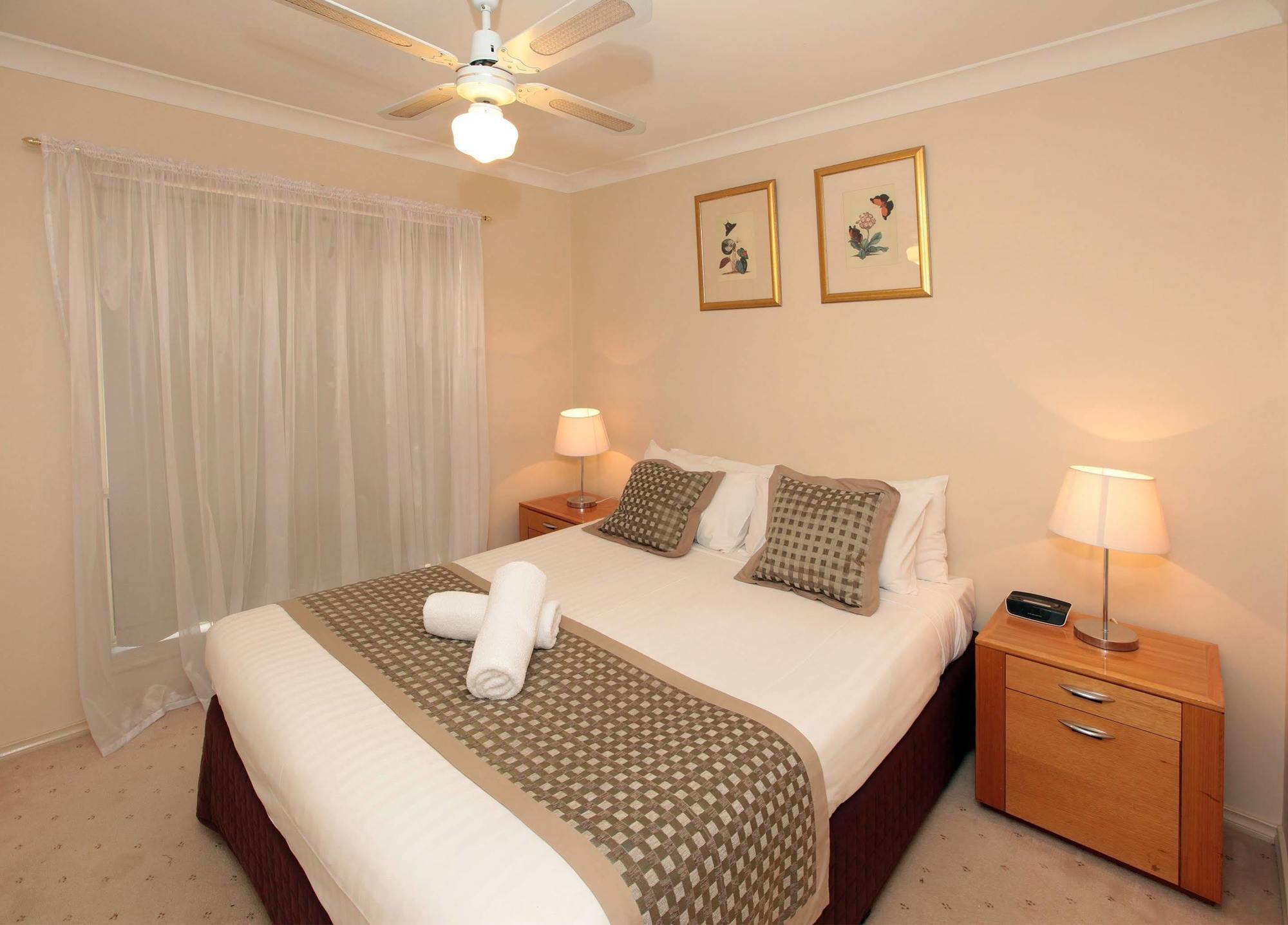 וואגה וואגה Best Western Ambassador Motor Inn & Apartments מראה חיצוני תמונה